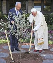 Der papst Benedikt und Präsident Shimon Peres